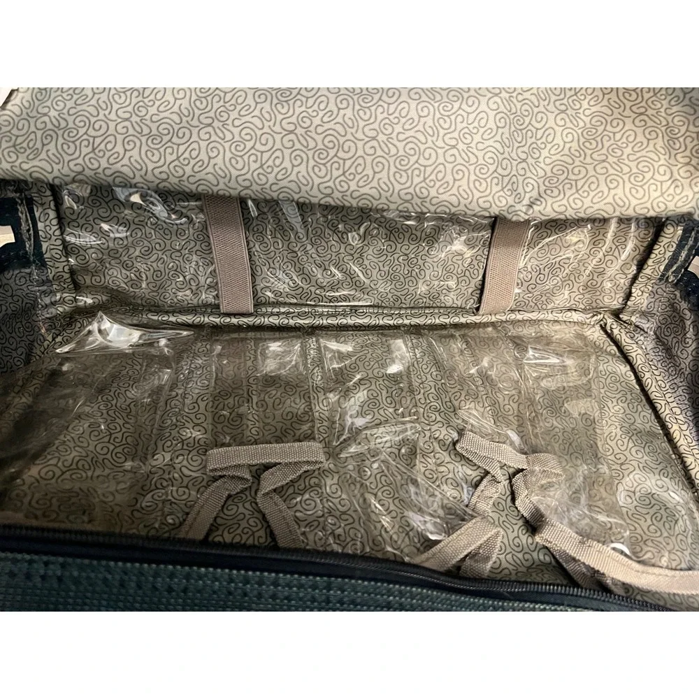 Atlantic Carry-On Duffel Bag 16x8x10 Green Nylon Travel‎ Case, Preowned USA Made